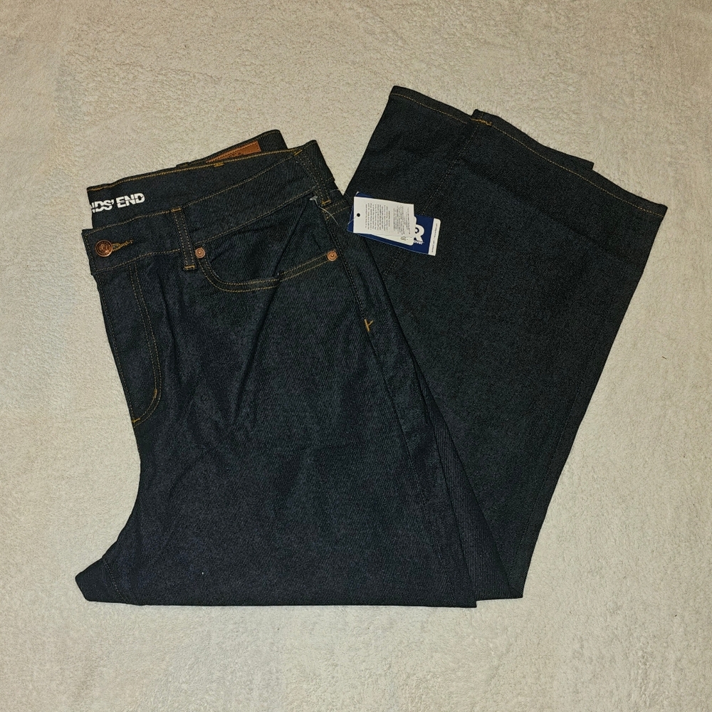 LANDS END Sustainable Denim Capri Pants